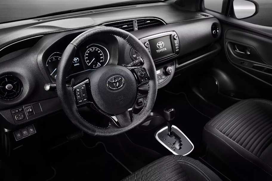 2022 Toyota Yaris Interior