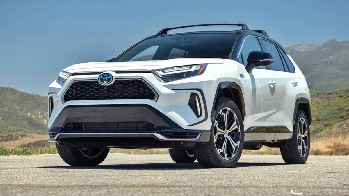 2026 Toyota RAV4 PHEV Ultimate Redesign With Power And Efficiency
